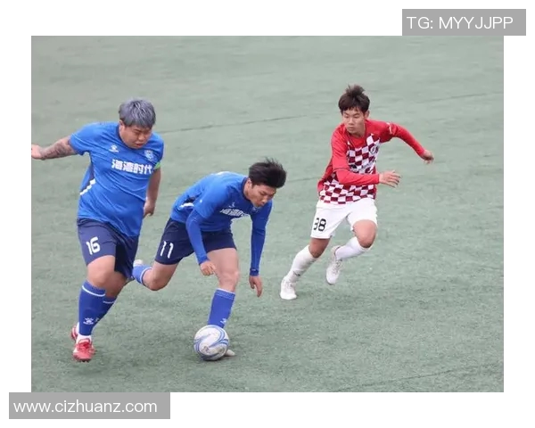 武汉网球队在城市联赛中的默契配合与战术分析