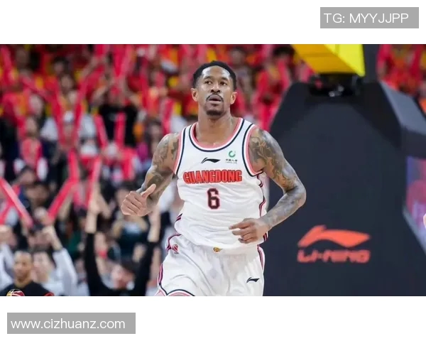 马尚布鲁克斯：从篮球场上的明星到生活中的传奇旅程