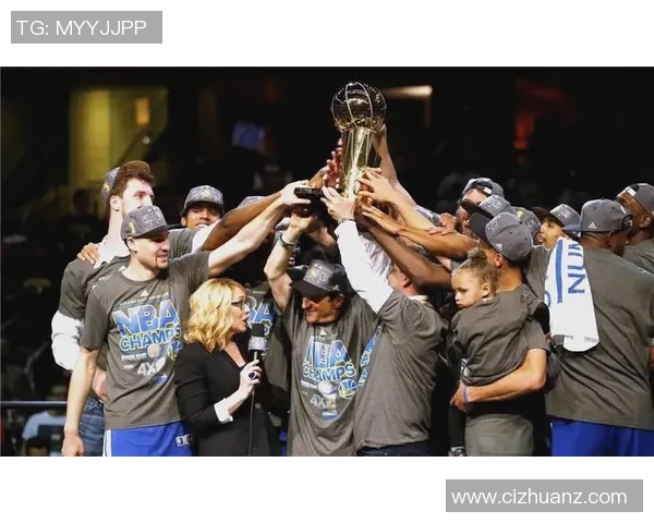 勇士队在14年季后赛中的辉煌历程与传奇时刻回顾