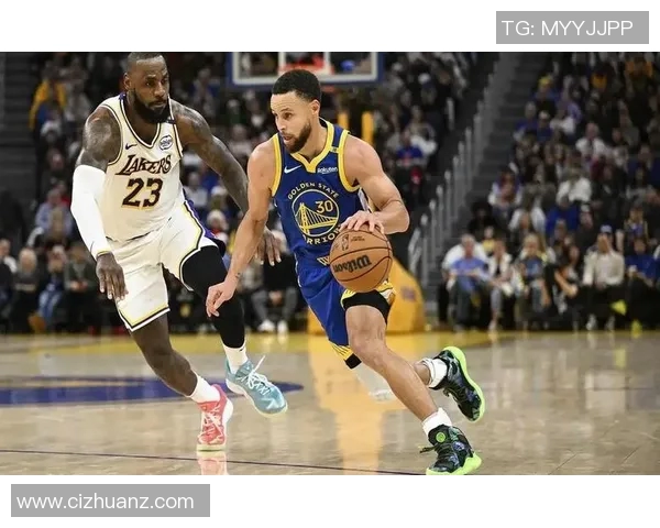 勇士与爵士激战在即谁能在这场篮球对决中笑到最后